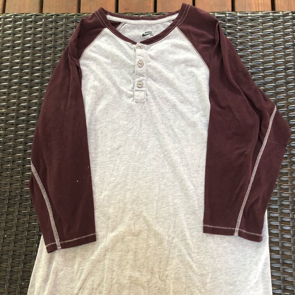 Men’s Small Nike SB 3/4 Length Sleeve